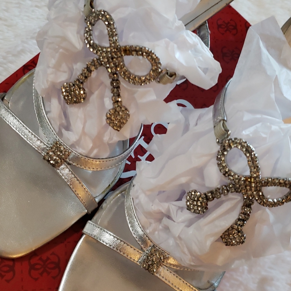 Guess Gwedie Heels - Picture 2 of 7